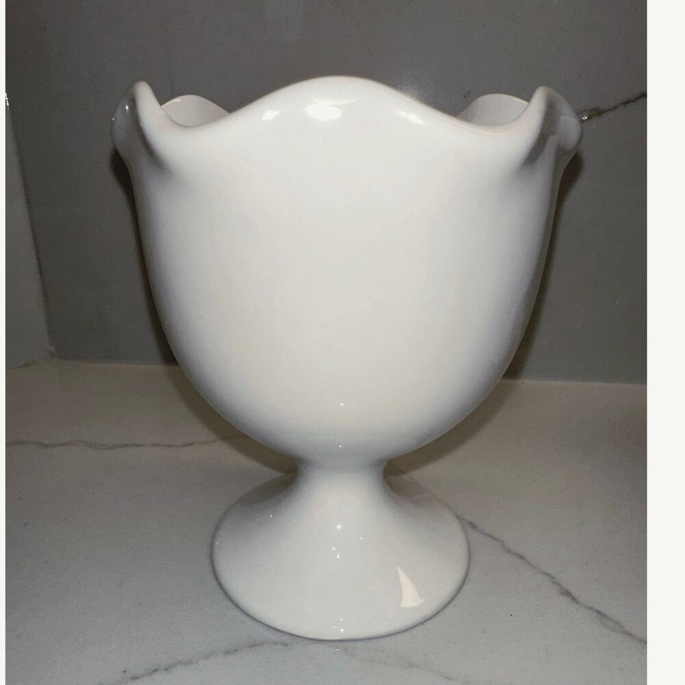 Vintage Set of 4 Porcelain Ice Cream Cups Una Porcelain by Norpro Tulip Dessert